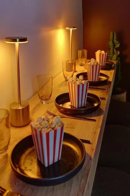 Sacre Coeur, Netflix & Chill Apartment Paris 0*,  France